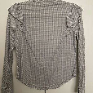 Woman shirt, in great condition!